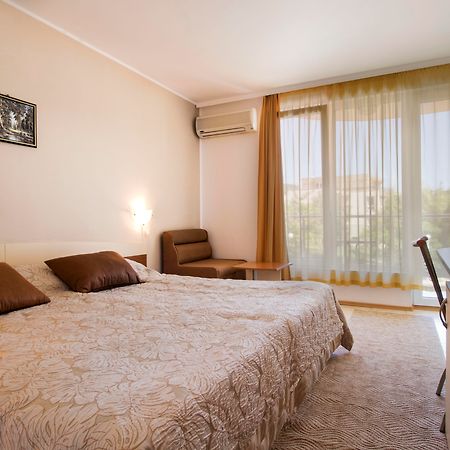 Family Hotel Venera Święty Włas Zewnętrze zdjęcie