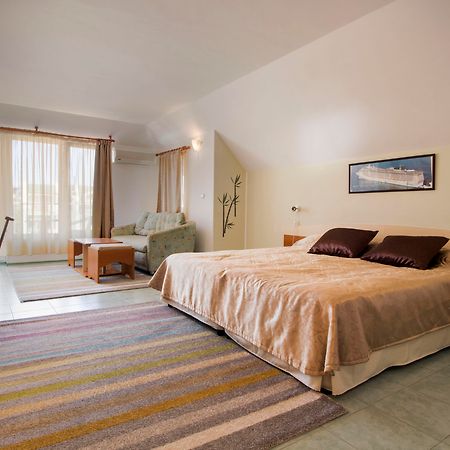 Family Hotel Venera Święty Włas Zewnętrze zdjęcie