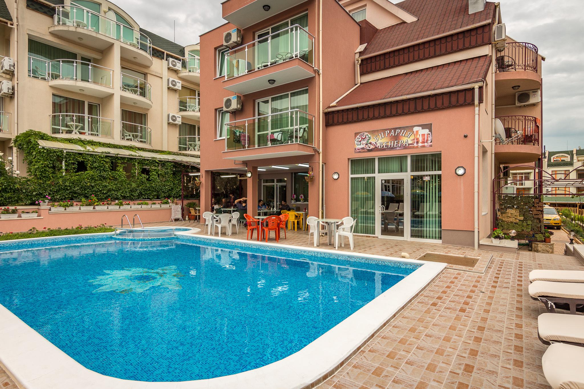 Family Hotel Venera Święty Włas Zewnętrze zdjęcie