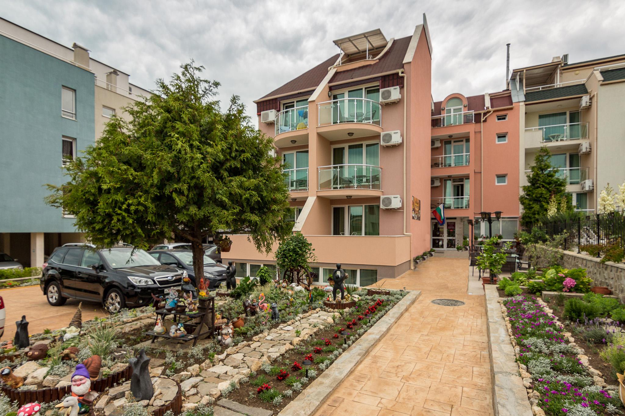 Family Hotel Venera Święty Włas Zewnętrze zdjęcie